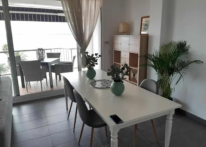 Apartment Casc Antic Sl Avda Rodhe *